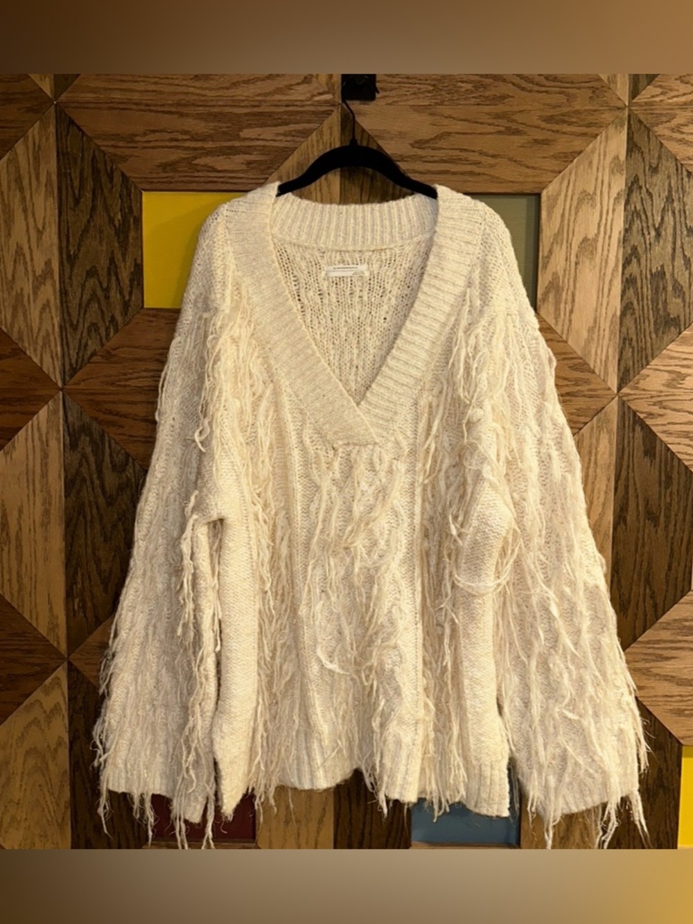 Anthropologie Fringed Sweater Cream Long Sleeve V-Neck Oversized Pullover Sz L - Picture 4 of 7